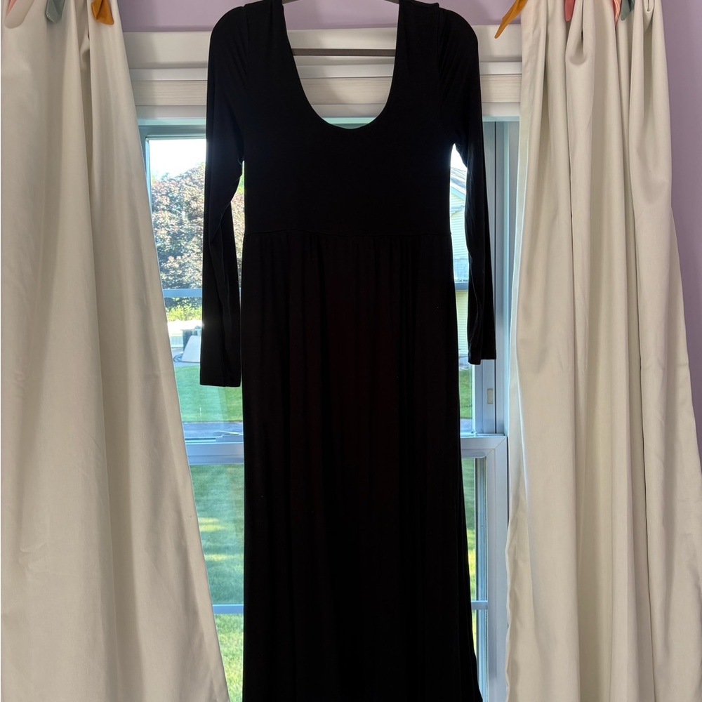 A New Day Black Long Sleeve Scoop Neck Gown